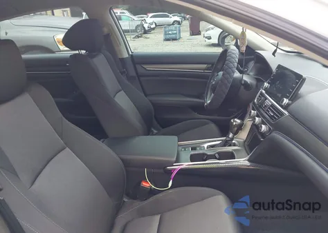 2022 Honda Accord Lx z USA, uszkodzony, nr VIN 1HGCV1F16NA014752